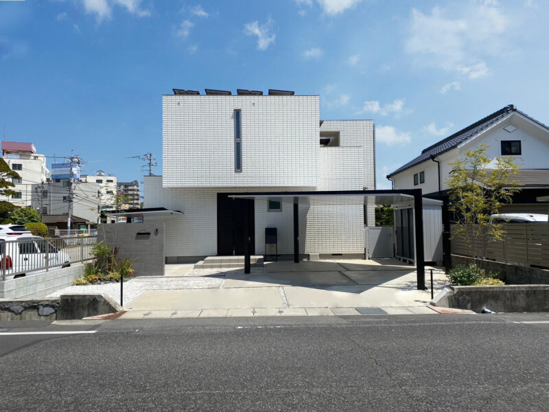  建物との調和を図ったファサード
